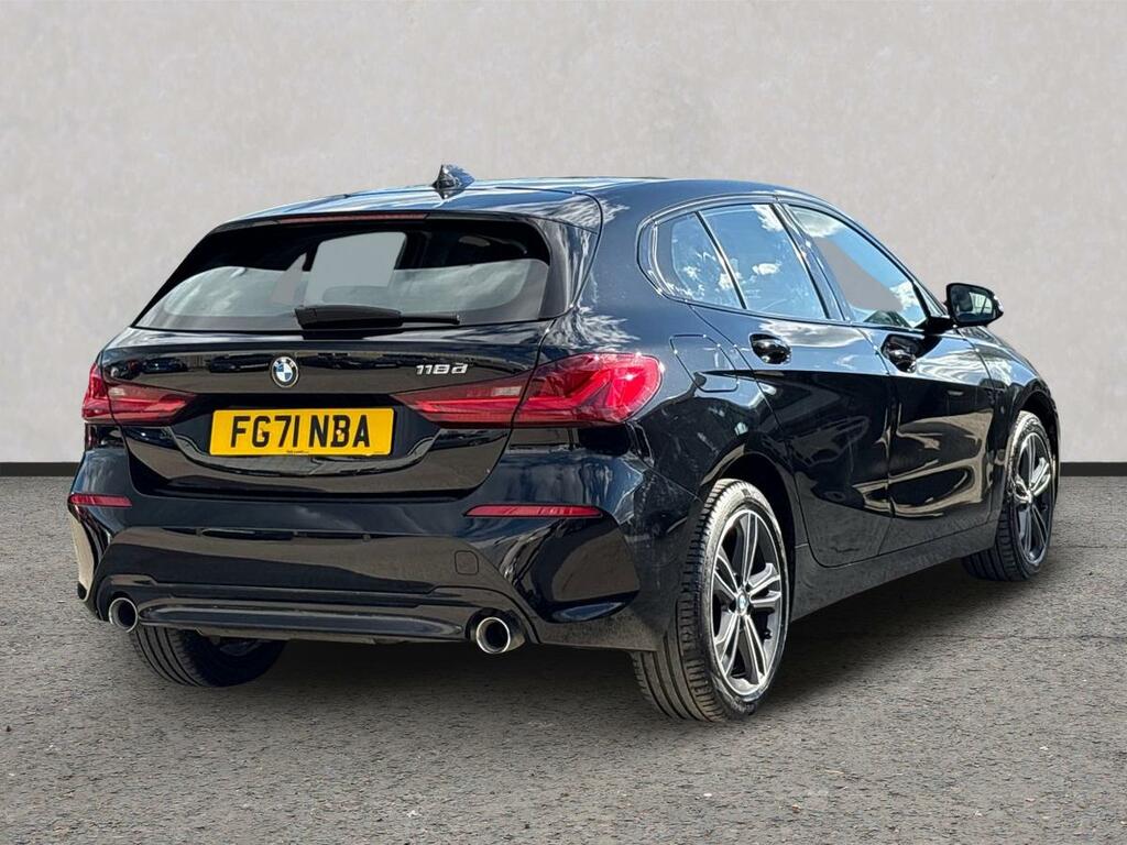 BMW 1 Series 118D Sport FG71NBA Black #2