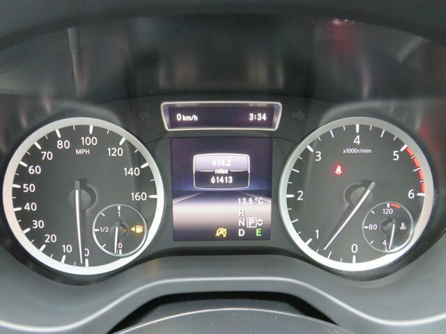 Infiniti QX30 Premium Tech D Brown #11