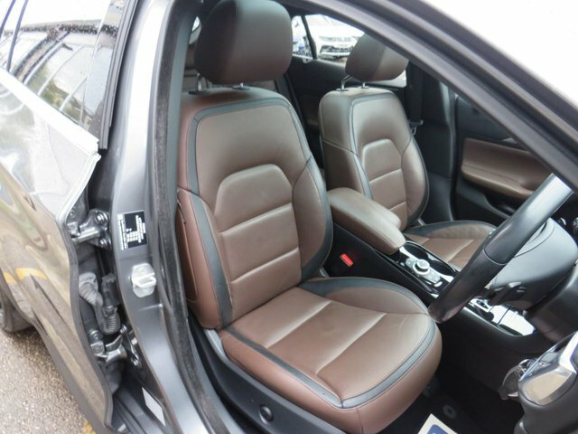 Infiniti QX30 Premium Tech D Brown #5