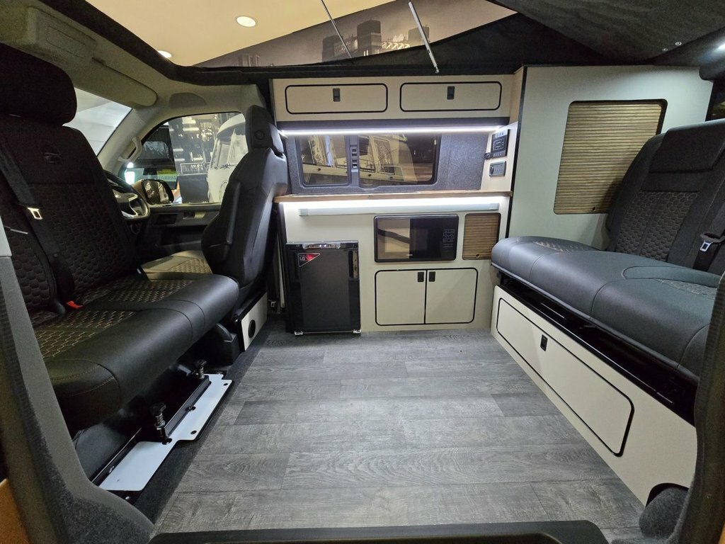 Volkswagen Campervan 2L Highline Brown #4