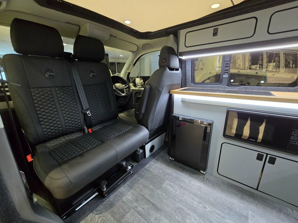 Volkswagen Campervan 2L Highline Grey #6