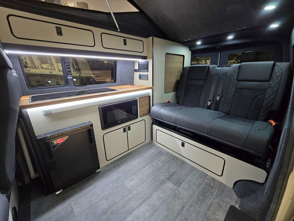 Volkswagen Campervan 2L Highline Grey #2