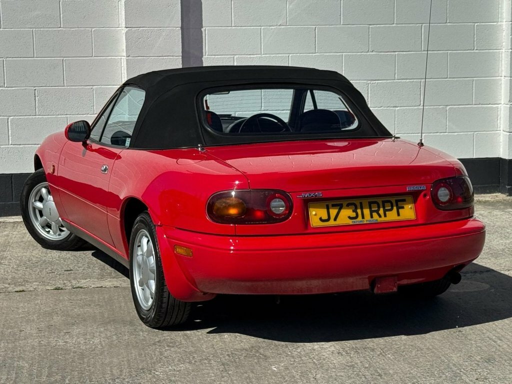 Mazda MX-5 Roadster V Special Black #38