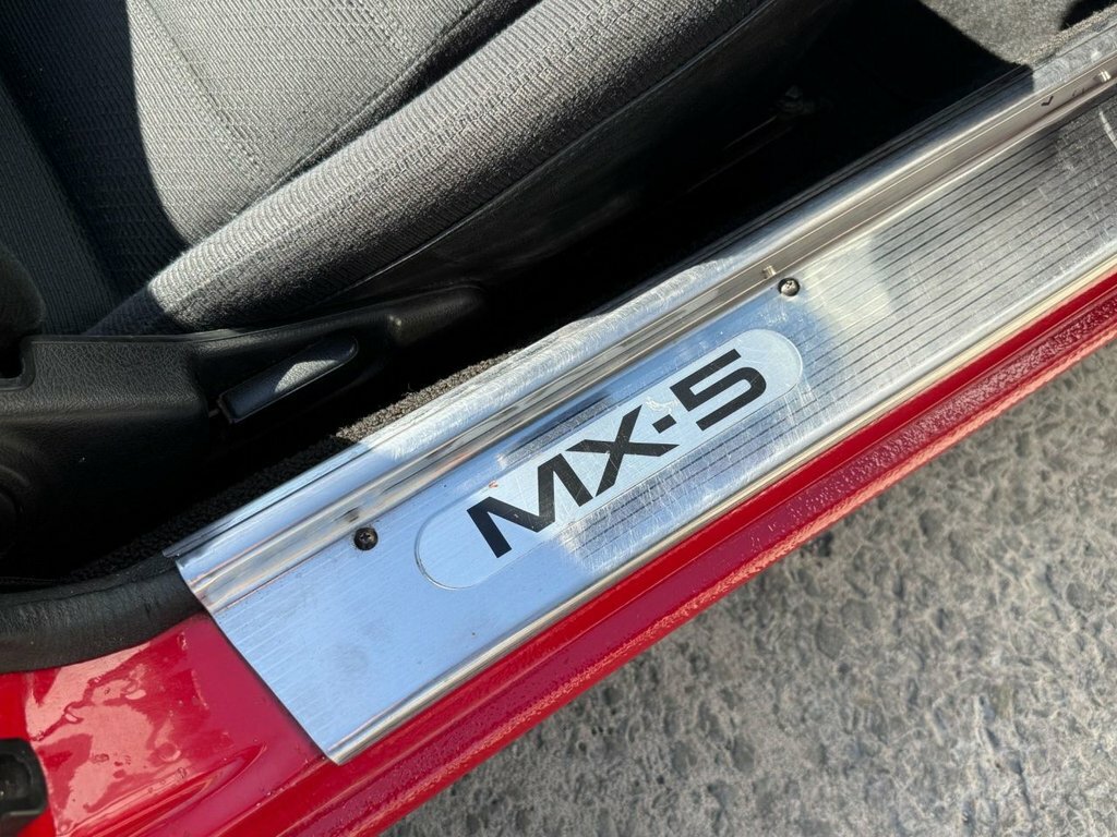 Mazda MX-5 Roadster V Special Black #48