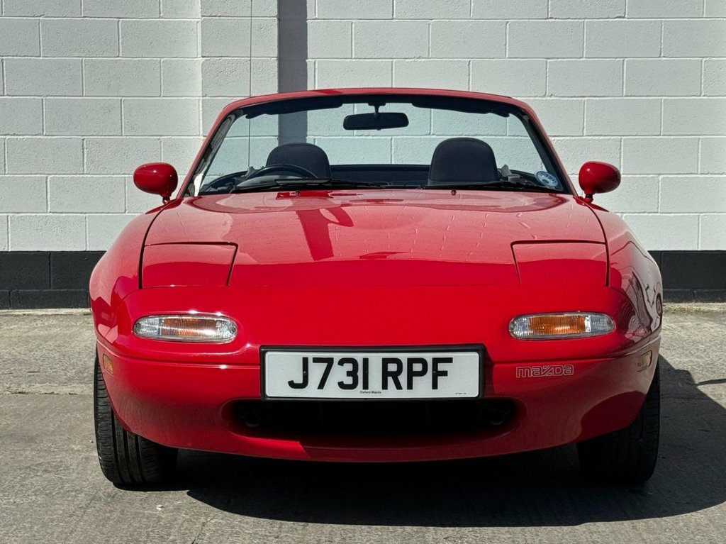 Mazda MX-5 Roadster V Special Black #11