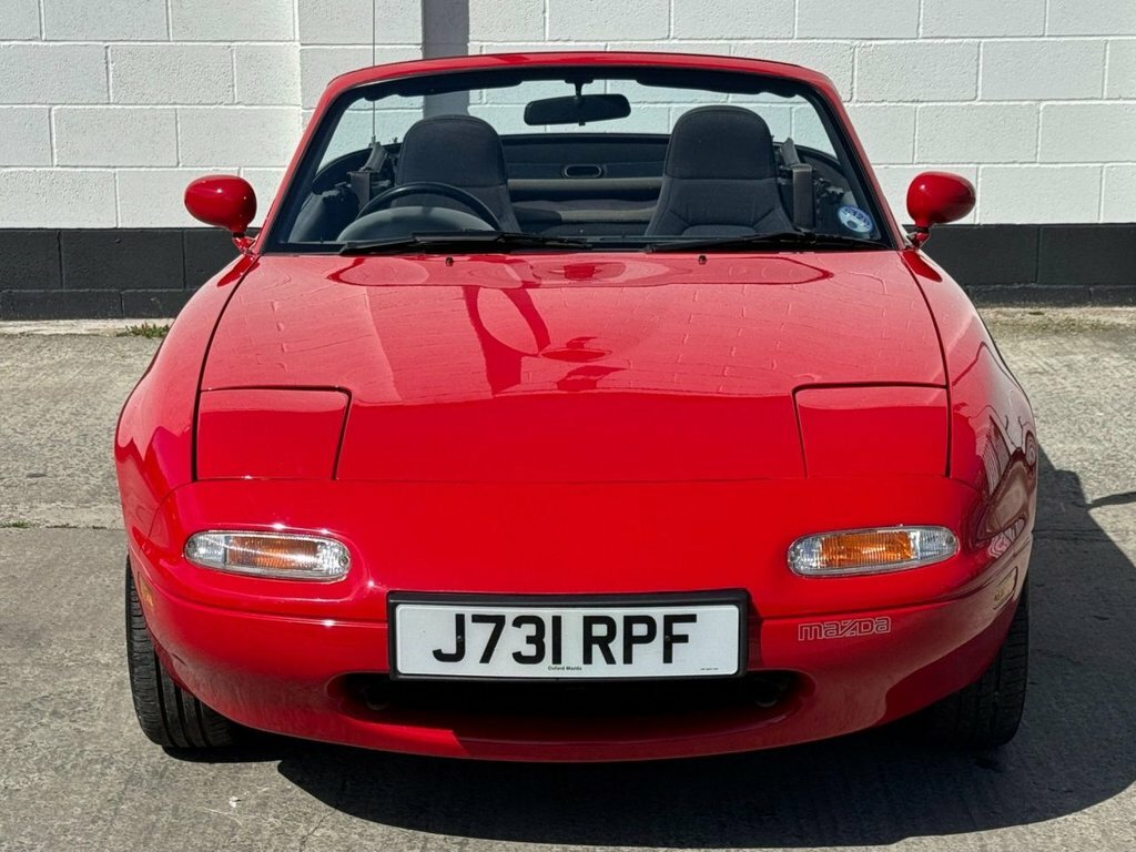 Mazda MX-5 Roadster V Special Black #9