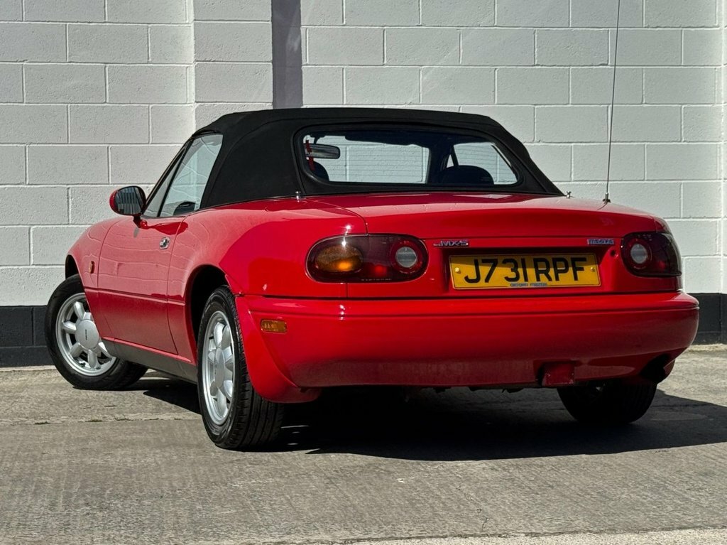 Mazda MX-5 Roadster V Special Black #31