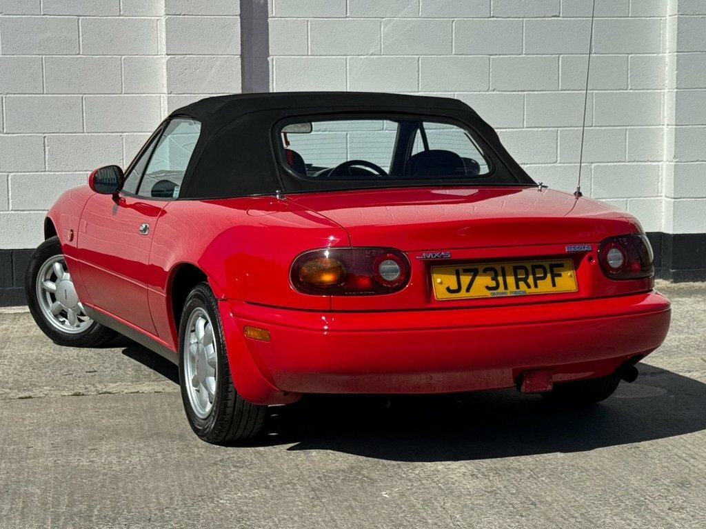 Mazda MX-5 Roadster V Special Black #16