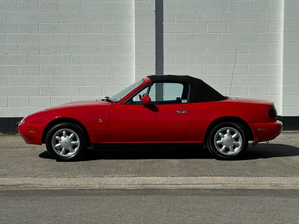 Mazda MX-5 Roadster V Special Black #35