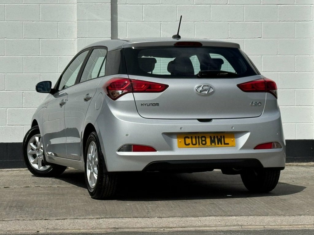 Hyundai I20 1.4L Se Silver #4