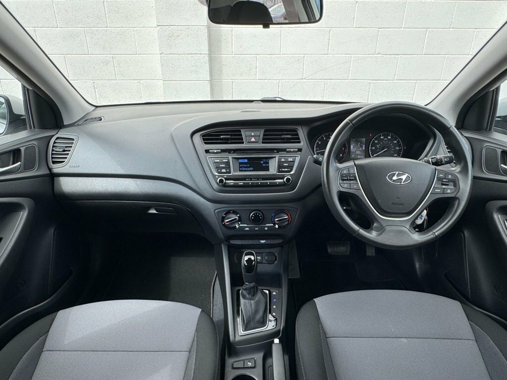 Hyundai I20 1.4L Se Silver #2