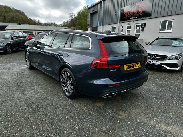 Volvo V60 D4 Inscription Estate GN68RZO Blue #5