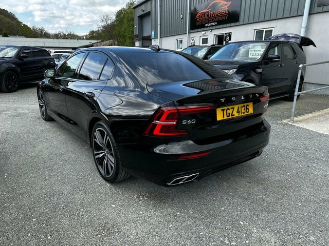 Volvo S60 T5 R-design Plus Saloon TGZ4136 Black #3