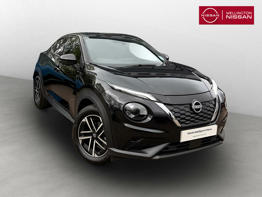 Nissan Juke 1.6 Hybrid N-connecta Black