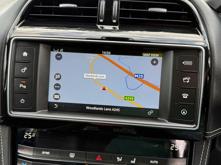 Jaguar F-Pace 2.0 D165 R-sport Euro 6 Ss GX18YFB Black #2