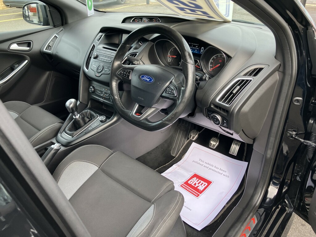 Ford Focus Estate 2.0 Tdci St-1 2016 BL16MLJ Black #2