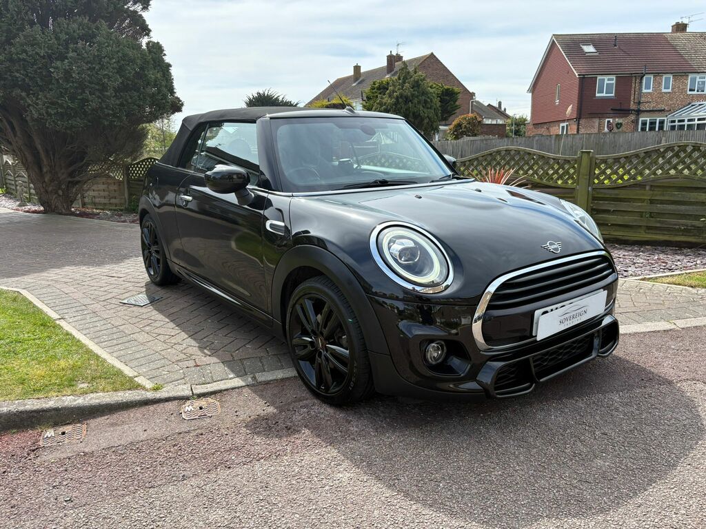 Mini Convertible 1.5 Cooper Sport Euro Black
