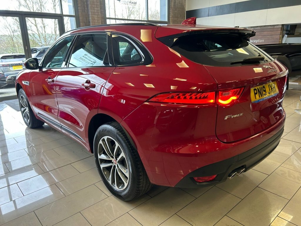 Jaguar F-Pace 2L R-sport PN19JXH Red #5