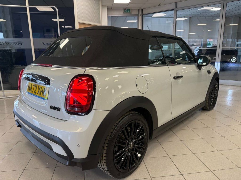 Mini Convertible 1.5L Cooper Exclusive NA72XHM Silver #6