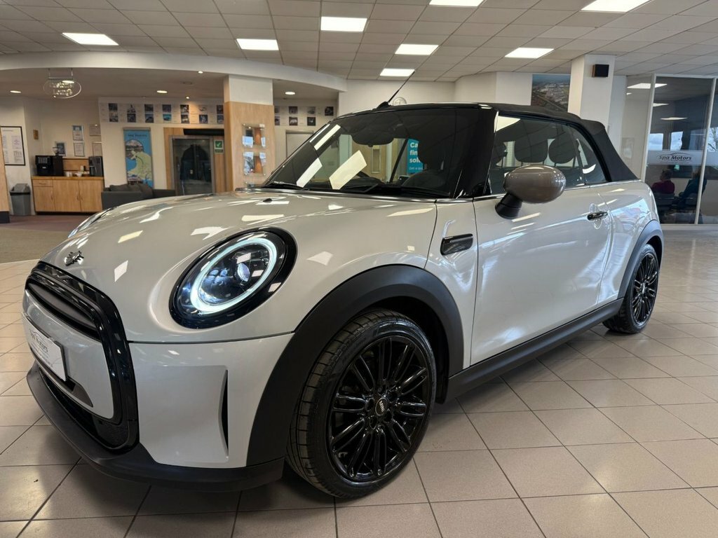 Mini Convertible 1.5L Cooper Exclusive NA72XHM Silver #3