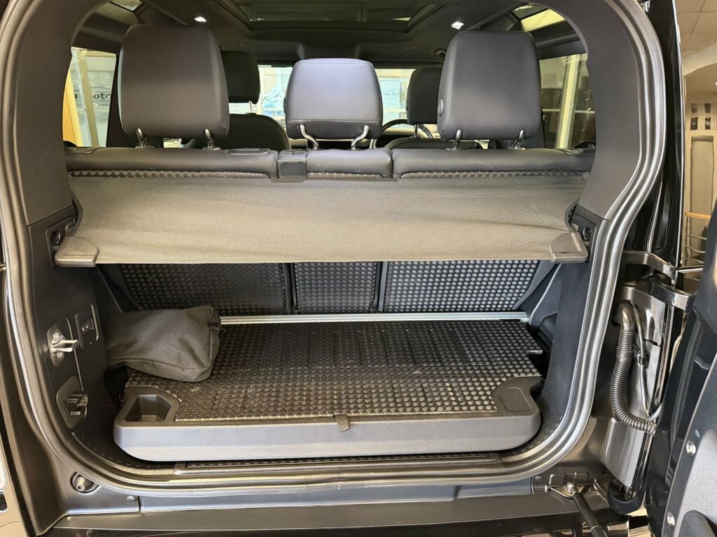 Land Rover Defender 3L X-dynamic Se DV74CCO Black #6
