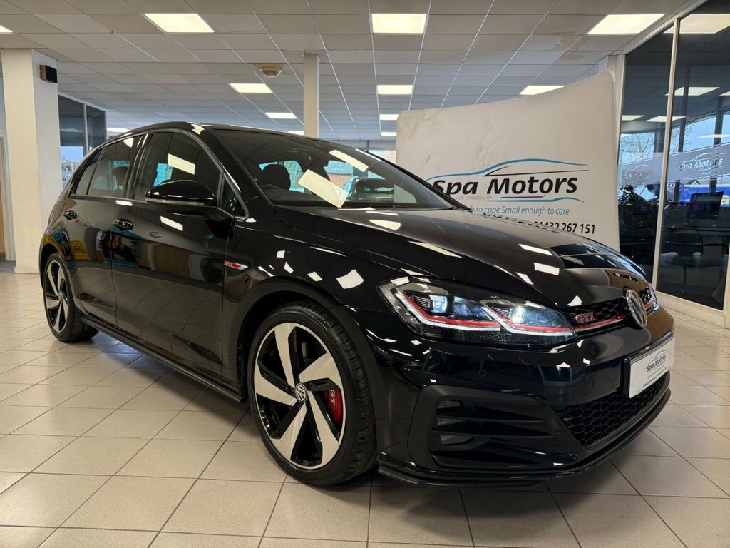 Volkswagen Golf 2L Gti Performance Black