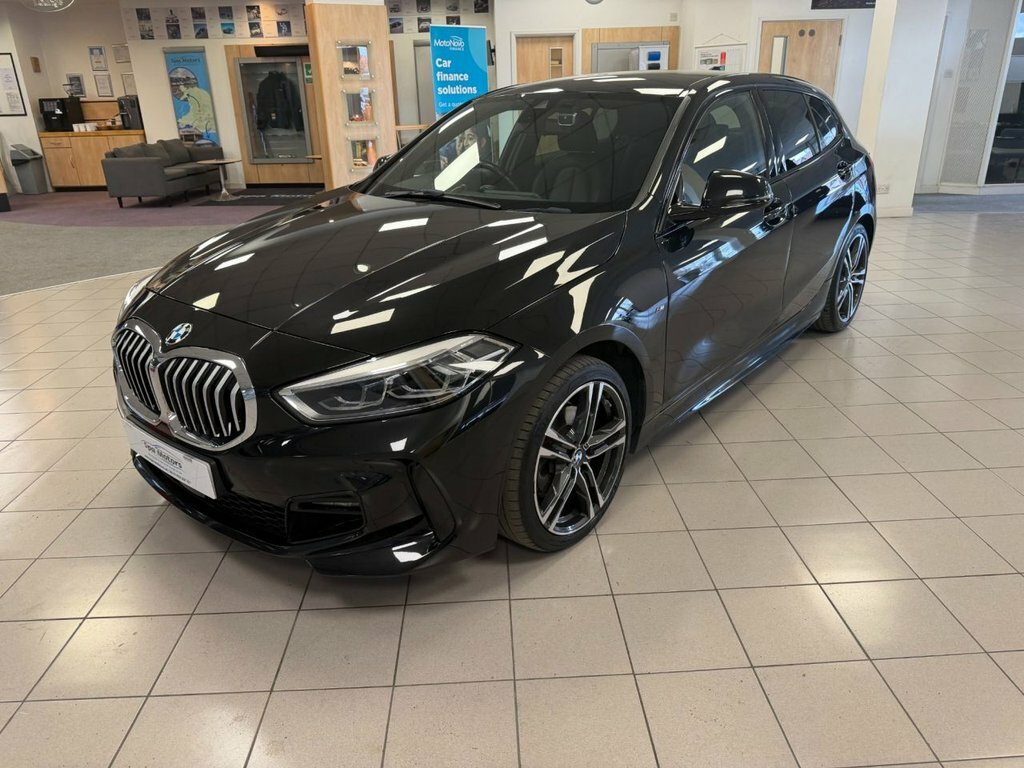 BMW 1 Series 1.5L M Sport DU70VHD Black #3