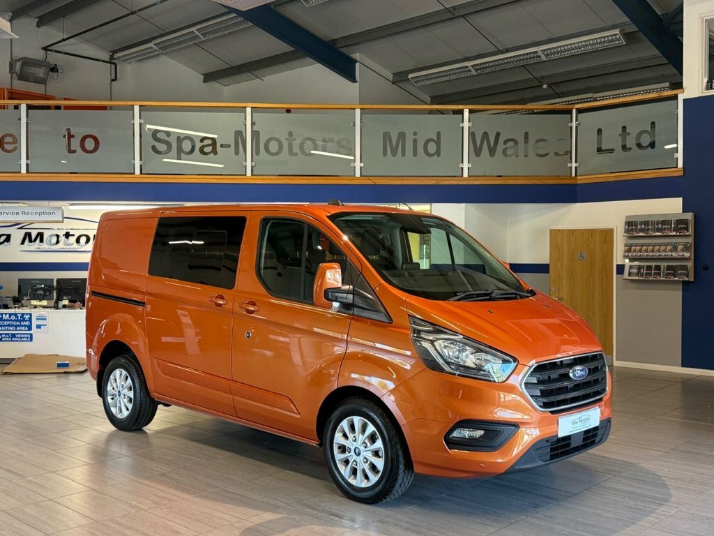 Ford Transit Custom 2L Limited Orange
