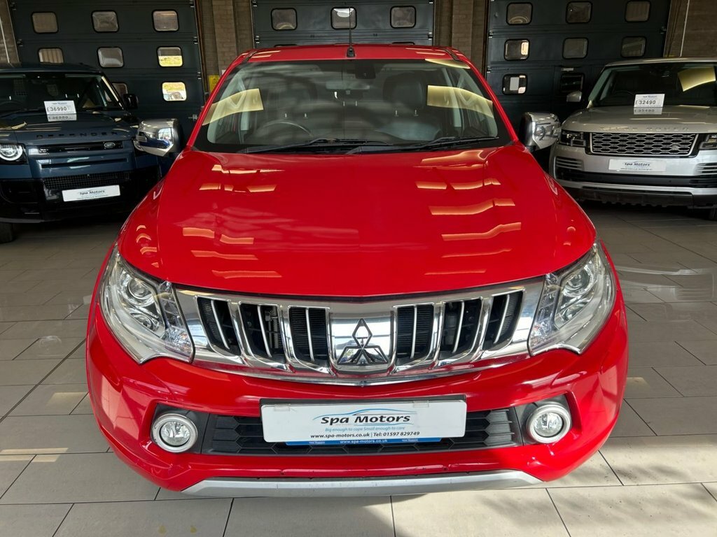 Mitsubishi L200 2.4L Dc Warrior YD66NLZ Red #2