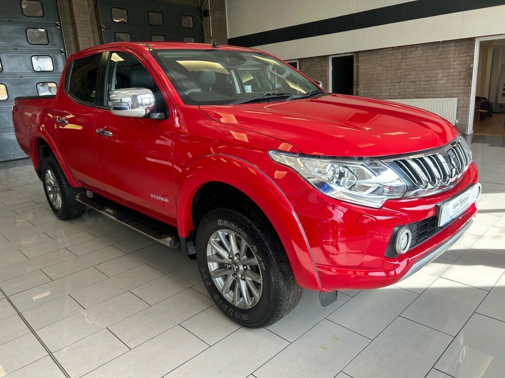 Mitsubishi L200 2.4L Dc Warrior Red