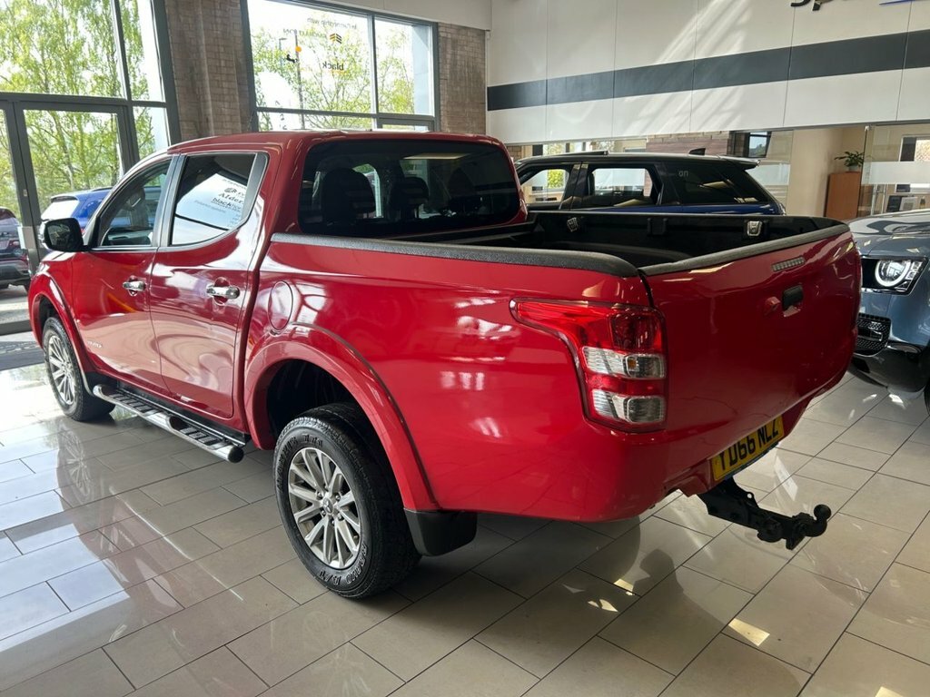 Mitsubishi L200 2.4L Dc Warrior YD66NLZ Red #5