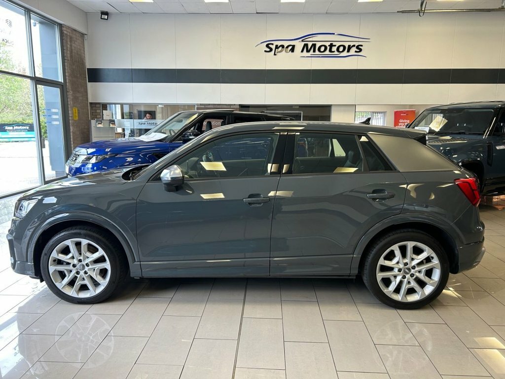 Audi SQ2 2L Null Grey #4