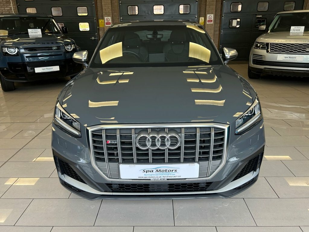 Audi SQ2 2L Null Grey #2