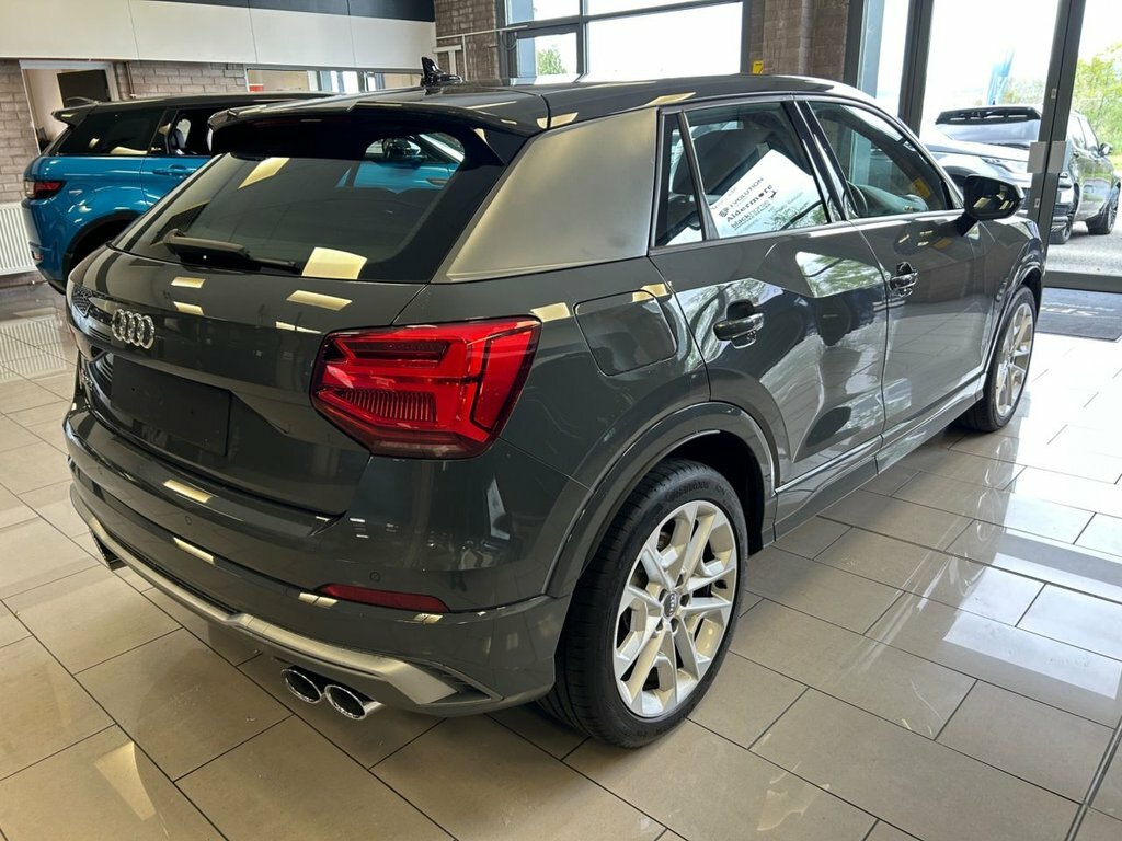 Audi SQ2 2L Null Grey #5