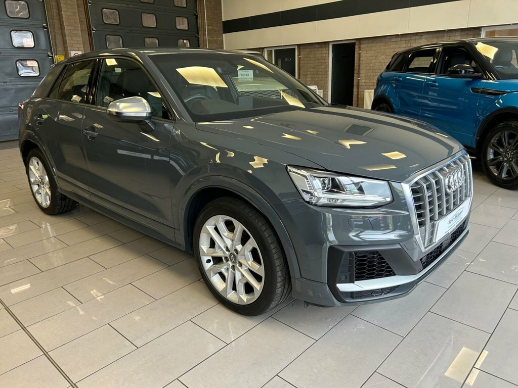 Audi SQ2 2L Null Grey