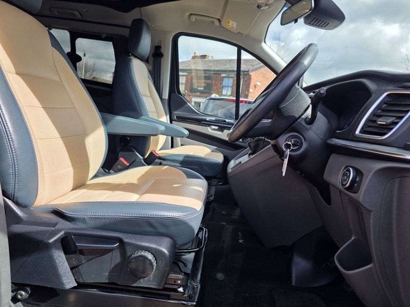 Ford Tourneo Custom 310 Titanium Blue