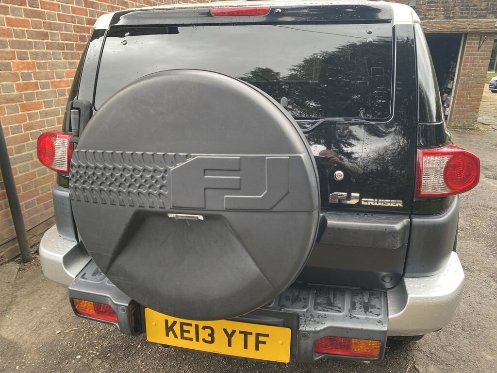 Toyota FJ Cruiser - Black #5