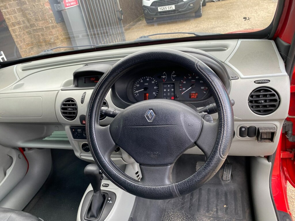 Renault Kangoo Expression 16V Red #7