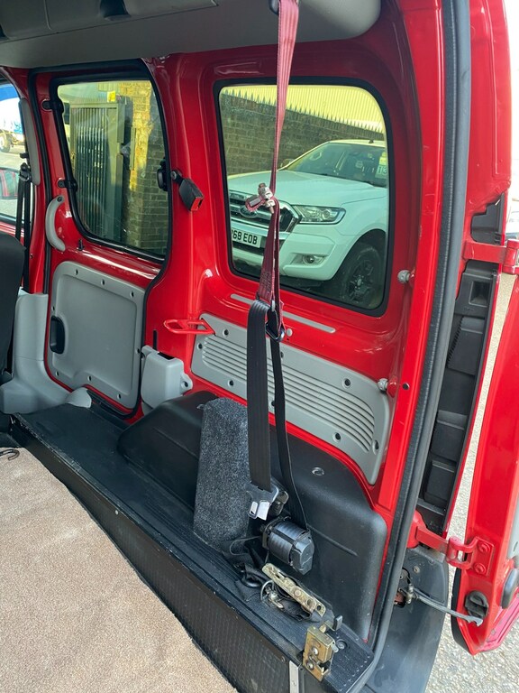 Renault Kangoo Expression 16V Red #32