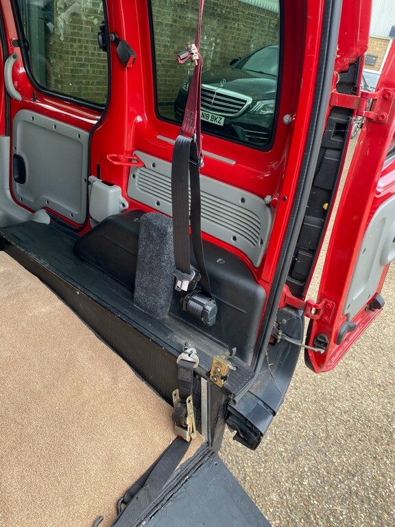 Renault Kangoo Expression 16V Red #13