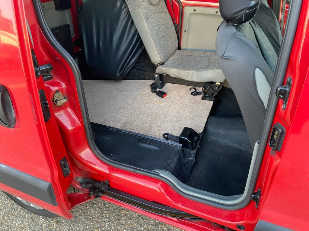 Renault Kangoo Expression 16V Red #35
