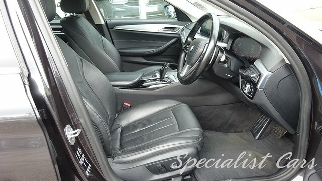 BMW 5 Series 520I Gpf Se Touring DV69KKE Grey #4