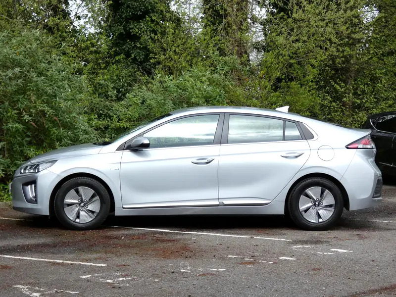 Hyundai Ioniq 1.6 H-gdi Premium Dct Euro 6 Ss Silver #3