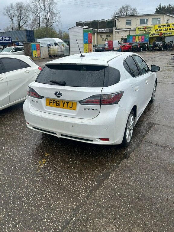 Lexus CT 200H Se-i Hatchback FP61YTJ White #3