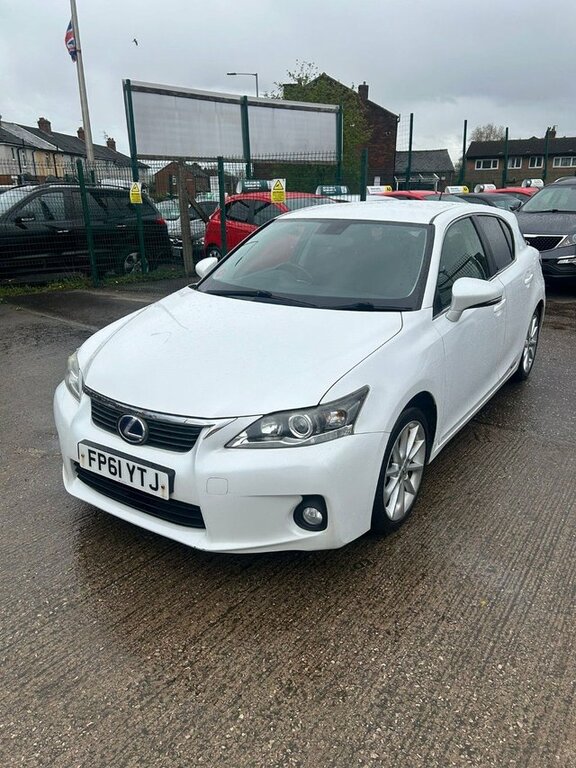 Lexus CT 200H Se-i Hatchback FP61YTJ White #5