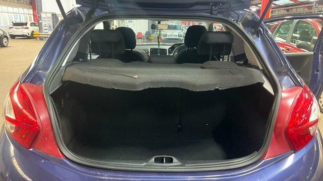 Peugeot e-208 E-vti Puretech Allure Hatchback Black #7