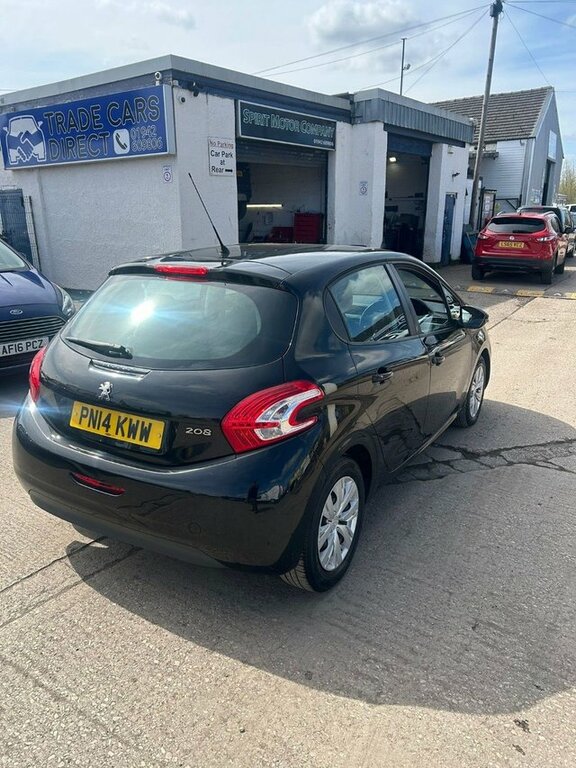 Peugeot 208 Vti Access Hatchback PN14KWW Black #2