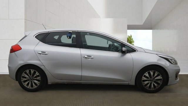 Kia Ceed Crdi 3 Hatchback RO16LLM Silver #5