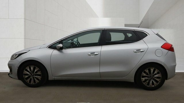 Kia Ceed Crdi 3 Hatchback RO16LLM Silver #6