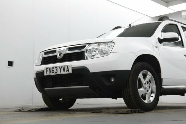 Dacia Duster Dci Laureate Suv FN63YVA White #5